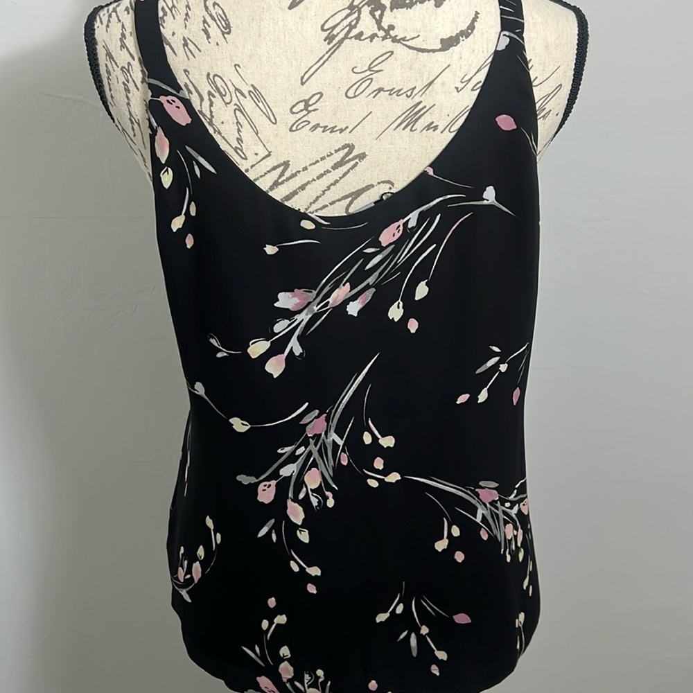 WHBM black/white/floral reversible top